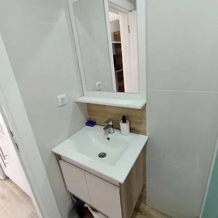 Dvori E11 Hilltop Kopaonik